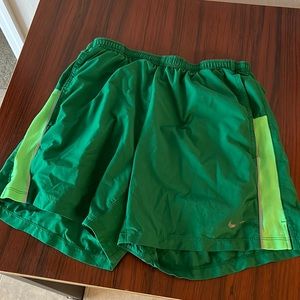 Nike mens running shorts size m